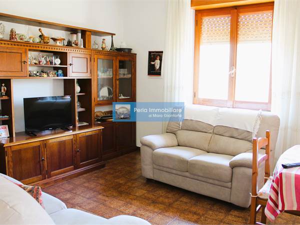 CASA SINGOLA CON GIARDINO