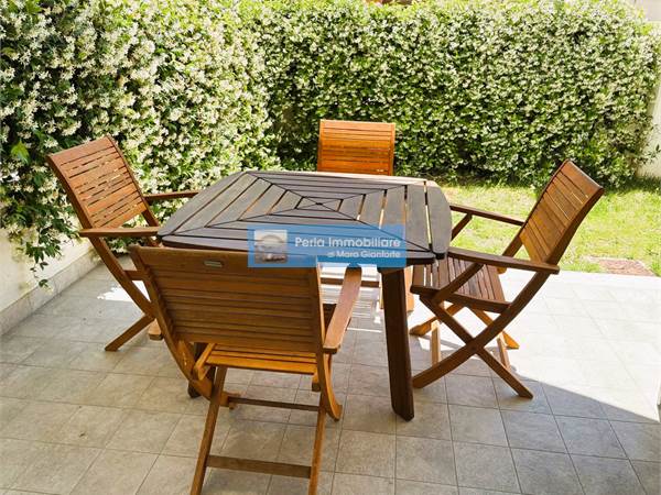 TRILOCALE CON GIARDINO E BOX AUTO